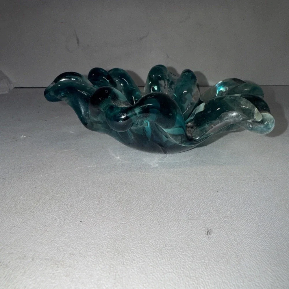 Viking Six Petal Blue Candy Dish Bowl Flower Shaped 1970's VTG MCM Hand